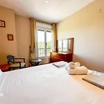 Bright 3 Bedroom Penthouse Apartment Mat001