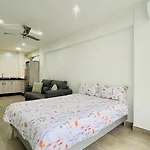 Estudio Costa En El Centro De Nerja - South Costa