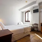 Hostal La Muralla