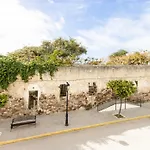 Hostal La Muralla