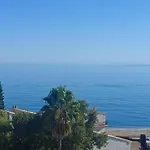 At Jardines Del Mar