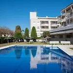 At006 Piscina Con Cesped, Airco, Pocos Min De La Playa
