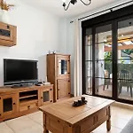 Apartamento Bajo Con Jardin 056