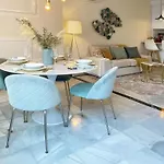 Fantastic Apartment 2 Minutes Walk From The Beach