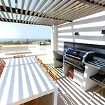 Exquisite Villa Near Beach - Heated Pool