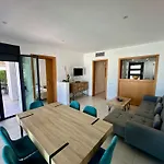Macenas Resort