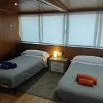Piso Exterior Completo A 20 ' De Barcelona.