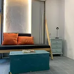 Estudio Recien Reformado En Patio Andaluz