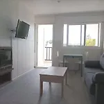 Apartamento Con Terraza Privada Y Piscinas