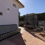 010 Luxurious 4 Bed Villa, Private Pool And Sea Views