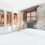 La Casa De La Riba