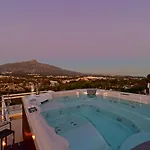 Luxury Villa With Jacuzzis Near Puerto Banus