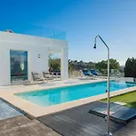 Luxurious Villa Moga Overlooking The Sea And Gibraltar