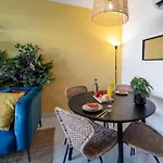 Beachfront Apartment - Terrace With Sea View - Pool