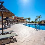 Malibu Jacuzzi Penthouse By Costarentals - Ref 242