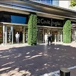 Exclusive Puerto Banus Beach Apartment Free Parking Wifi & Swimming Pool