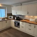 Vistahermosa Chalet A 100M Del Buzo