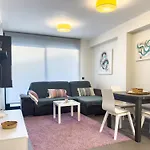 Apartamento Con Jardin En Primera Linea De Playa Con Parking Y Piscina