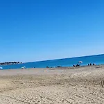 Bajo Precioso En Primera Linea De Vera-Playa Con Piscina Privada Y Terraza!