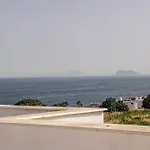 Lme9F1- Penthouse Amazing Views, Families Only
