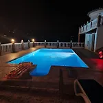 Der Thron Von Torrox - Villa Sorpresa