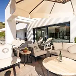 Seventh Heaven-Luxury Villa