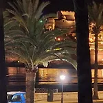 Primera Linea, Vistas Al Castillo, Avda Papa Luna 10