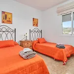 Cozy 3 Bedroom Apartment