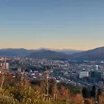 Bilbao Center Apt 90'S Parking