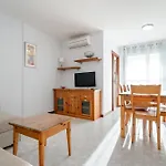 Hauzify I Apartaments Blue Riviera