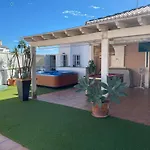 Atico Con Jacussi Y Parking En La Playa By Spainsunrentals