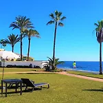 Sea Front Beach House Macarena C