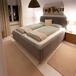 Villa With Great Pool Dog Friendly