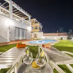 Cubo'S Villa Gabriela