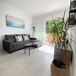 Sunny Apartment Near The Beach.