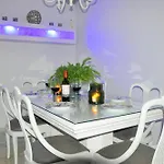 Spectacular 3 Bedrooms Sea Views Apartment