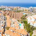 Stylish Design With Ocean, Pool View, King Size Bed, Wifi, Smart Tv, Free Parking 2 Pools Access