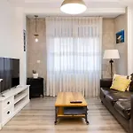 Amplio, Luminoso Y Moderno Cerca Del Casco Viejo