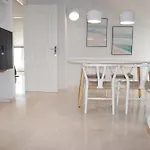 Atico Boutique Romantico En Corazon De Marbella Roomattic