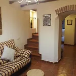 Casa Luciita: Agradable Con Chimenea, Patio Y Bbq.