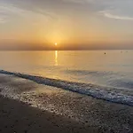 Primera Linea De Playa, Villa Conchita, Con Salida Al Mar