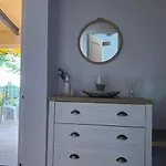 Unique Stay - Tiny Eco Country Cottage