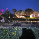 Chalet Adosado Con Piscina