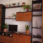 Apartamento Cerca Playa ,Estacion Tren Y Garaje Gratis En Finca