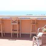 Bright & Airy Sea View Apartment