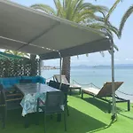 Chalet En El Mar A Un Paso Del Mar