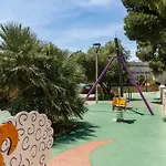 1ºlineamar-2Room-Novelty-Piscina-Wifi-Portaventura7
