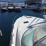 Diagonal Mar Sailboat