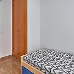 Vivienda Con Piscina