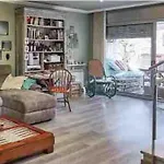 Tranquila Casa Con Jardin